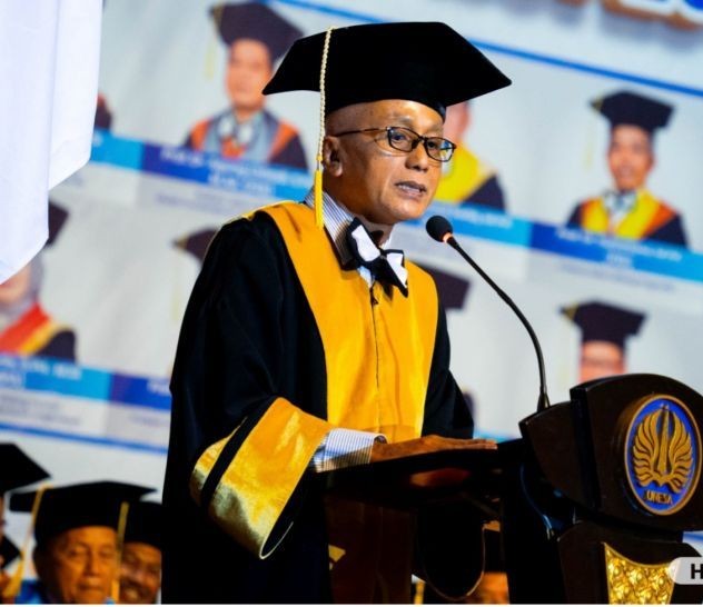 Alumni SMADA, Dari Aktif dunia sepak bola sekarang jadi Guru Besar di UNESA